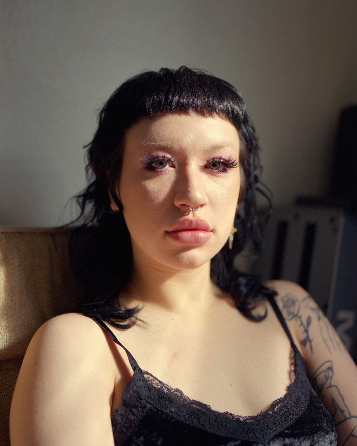 Portrait from Magnus Holmes's Roommates series
